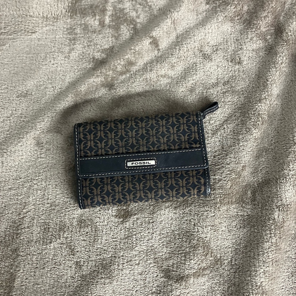 Fossil wallet brown black!